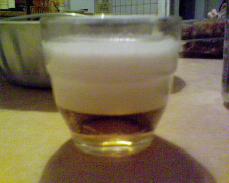 Y'en a qui savent pas servir la bière