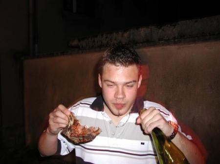 Bebert a tout pour survivre