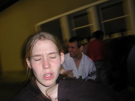 Elle a l'air en forme aussi Hélène