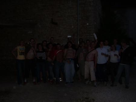 Re tout le monde qu'on voit pas bien