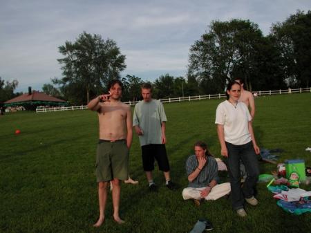 Les mêmes mais pas du même côté