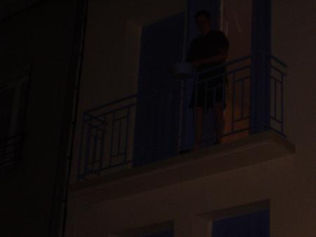 Mathieu se réveille et me 